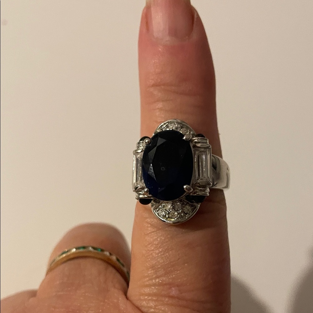 Elegant Silver and Blue Gemstone Ring